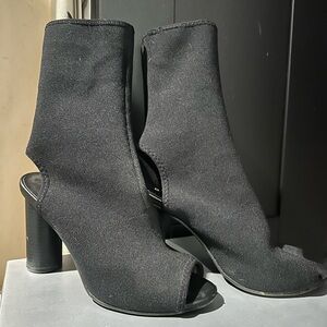 Elegant Black Women's Heeled Boots
